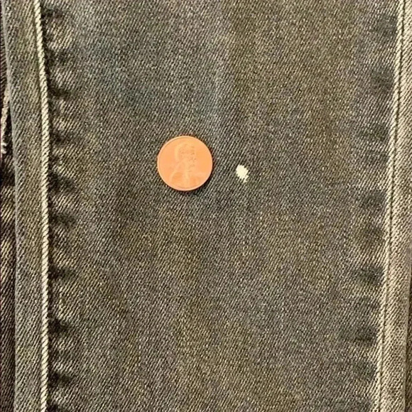 Levi’s High Rise Skinny Jean with Ripped Knees - Picture 6 of 6